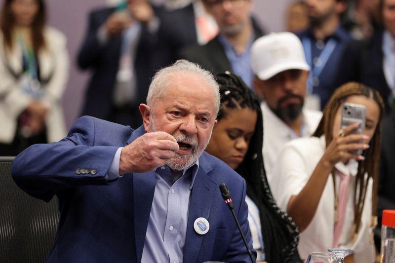 &copy; Reuters. Presidente eleito Luiz Inácio Lula da Silva discursa em reunião durante a cúpula climática COP27, realizada no Egito
17/11/2022 REUTERS/Mohamed Abd El Ghany