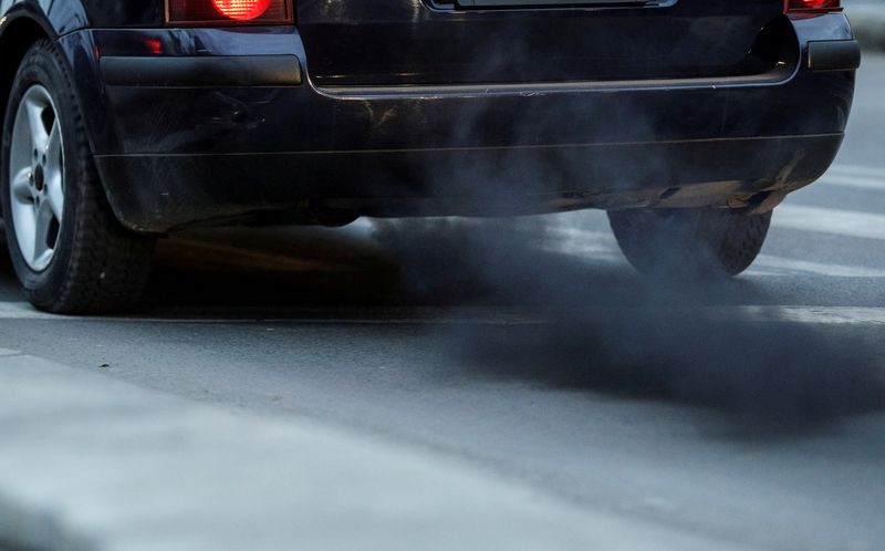 Un grupo ecologista alega que fabricantes de automóviles y Bosch manipularon las emisiones