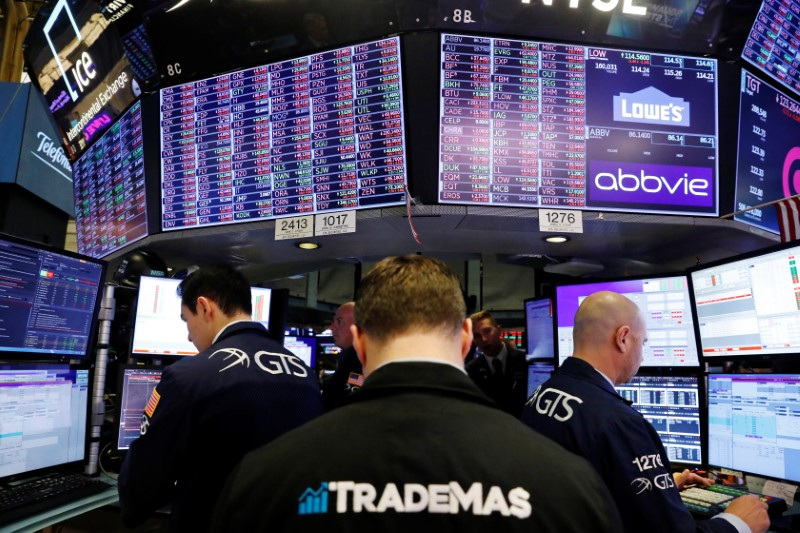 © Reuters. Operadores na Bolsa de Valores de Nova York, EUA 
03/12/2019
REUTERS/Lucas Jackson