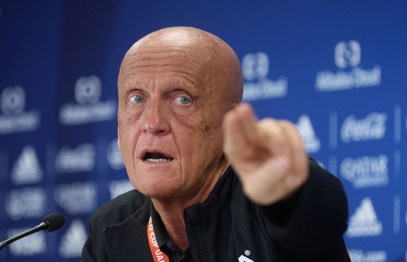 &copy; Reuters. Chefe de arbitragem da Fifa, Pierluigi Collina
09/02/2022
REUTERS/Matthew Childs