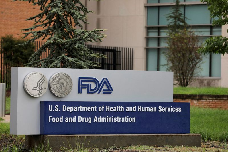 &copy; Reuters. FILE PHOTO: Signage is seen outside of the Food and Drug Administration (FDA) headquarters in White Oak, Maryland, U.S., August 29, 2020. REUTERS/Andrew Kelly/File Photo