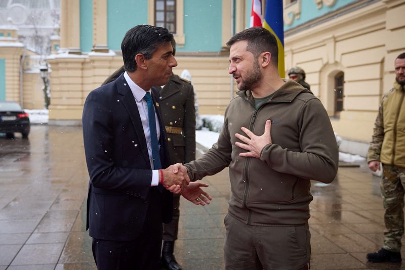 New UK PM Sunak visits Kyiv, pledges support