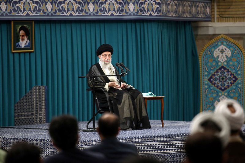 &copy; Reuters. Iran's Supreme Leader Ayatollah Ali Khamenei speaks during a meeting with a group of academic elites and scientific talents in Tehran, Iran October 19, 2022. Office of the Iranian Supreme Leader/WANA (West Asia News Agency)/Handout via REUTERS 