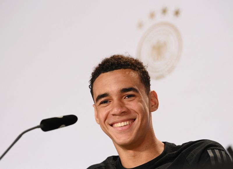 &copy; Reuters. Jamal Musiala, de Alemania, durante una conferencia de prensa en el Estadio Al Shamal, Qatar, 21 de noviembre de 2022. REUTERS/Annegret Hilse