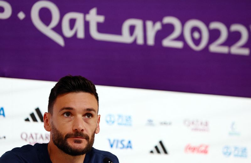 &copy; Reuters. Goleiro da seleção da França Hugo Lloris durante entrevista coletiva em Doha, no Catar
21/11/2022 REUTERS/Gareth Bumstead