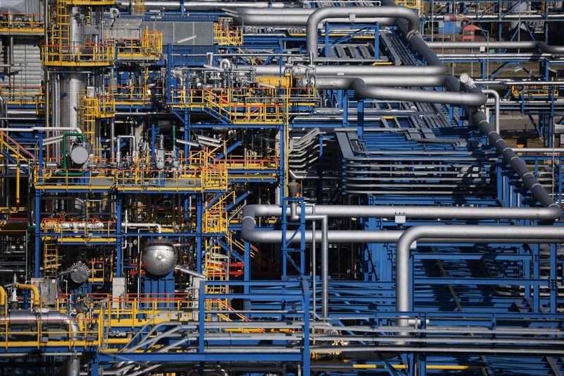 &copy; Reuters. General view of the oil refinery, part of Grupa Lotos taken over by PKN Orlen in 2022, in Gdansk, Poland August 9, 2022. REUTERS/Kacper Pempel