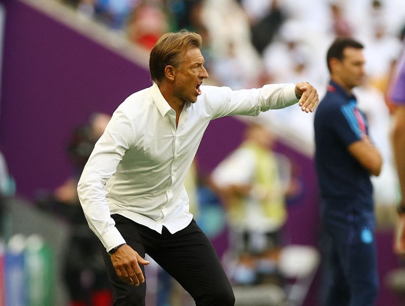 &copy; Reuters. Técnico da Arábia Saudita, Hervé Renard, durante partida contra a Argentina pela Copa do Mundo do Catar
22/11/2022 REUTERS/Hannah Mckay