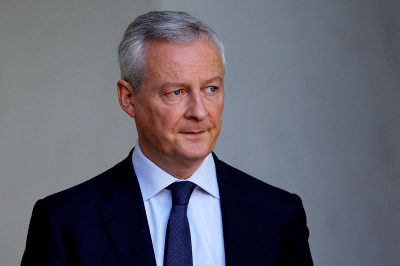 &copy; Reuters. FILE PHOTO: French Minister for Economy, Finance, Industry and Digital Security Bruno Le Maire leaves following the weekly cabinet meeting at the Elysee Palace in Paris, France, October 26, 2022. REUTERS/Sarah Meyssonnier/File Photo