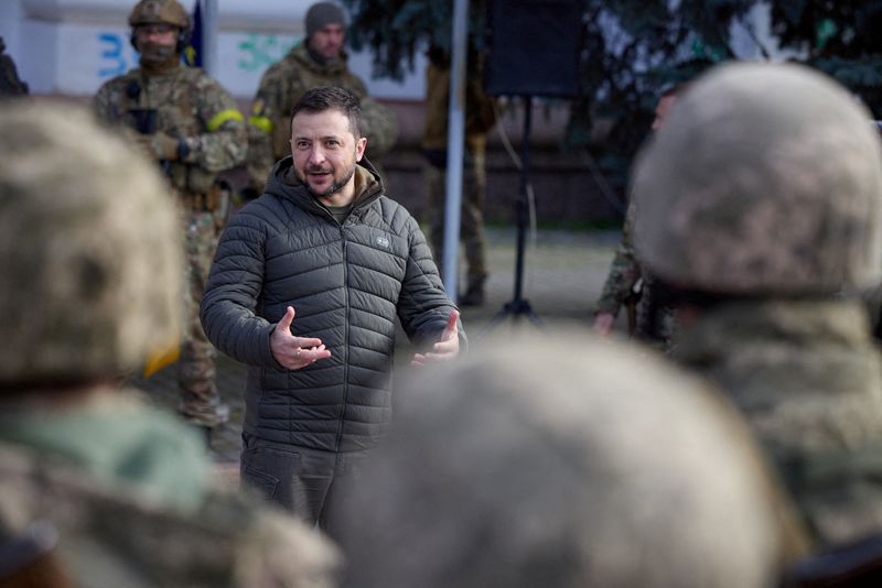 Ukrayna, kış yaklaşırken halkına barınak sözü verdi