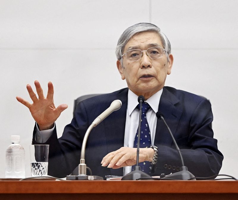 &copy; Reuters. Foto de archivo del gobernador del Banco de Japón Haruhiko Kuroda en una rueda de prensa en Tokio 
Sep 22, 2022. Credito obligatorio Kyodo/via REUTERS 