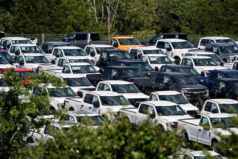 U.S. new vehicle sales to be flat in November amid high interest rate - report