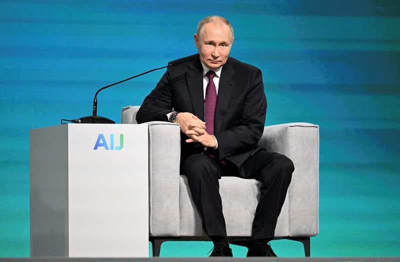 &copy; Reuters. El presidente ruso Vladimir Putin asiste a la conferencia internacional Artificial Intelligence Journey en Moscú, Rusia, el 24 de noviembre, 2022. Sputnik/Pavel Bednyakov/Pool via REUTERS 