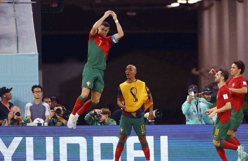 &copy; Reuters. Cristiano Ronaldo comemora gol marcado na partida entre Portugal e Gana pela Copa do Mundo do Catar
24/11/2022 REUTERS/Hannah Mckay