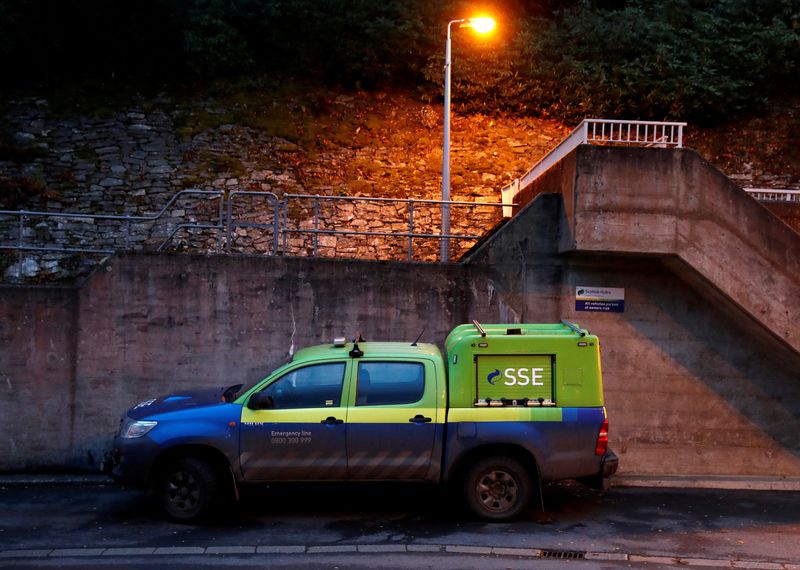 &copy; Reuters. FILE PHOTO: An SSE vehicle is parked outside the Pitlochry Dam hydro electric power station in Pitlochry, Scotland, Britain, November 8, 2017. REUTERS/Russell Cheyne