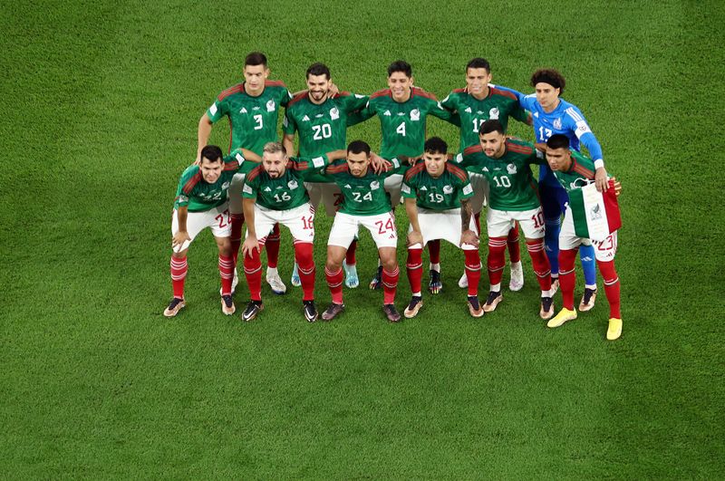 &copy; Reuters.  Nov  22, 2022 
Foto de archivo de la seleccion de Mexico antes del debut con Polonia 
REUTERS/Marko Djurica