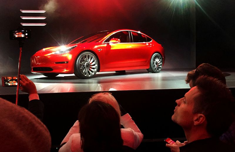 &copy; Reuters. FILE PHOTO: A Tesla Model 3 sedan, its first car aimed at the mass market, is displayed during its launch in Hawthorne, California, U.S. March 31, 2016.  REUTERS/Joe White -/File Photo