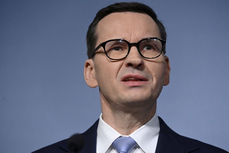 Polska nie będzie pobierać podatku VAT od żywności w pierwszej połowie 2023 r