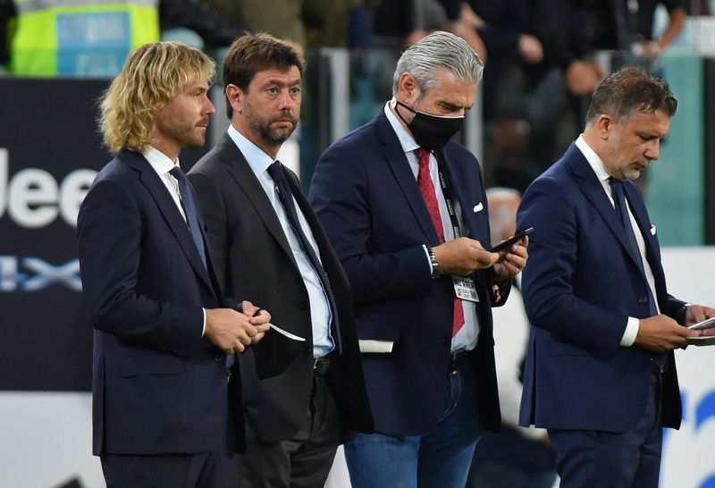 &copy; Reuters. FILE PHOTO: Soccer Football - Serie A - Juventus v AC Milan - Allianz Stadium, Turin, Italy - September 19, 2021 Juventus's president Andrea Agnelli and vice chairman of the board of directors Pavel Nedved before the match REUTERS/Massimo Pinca