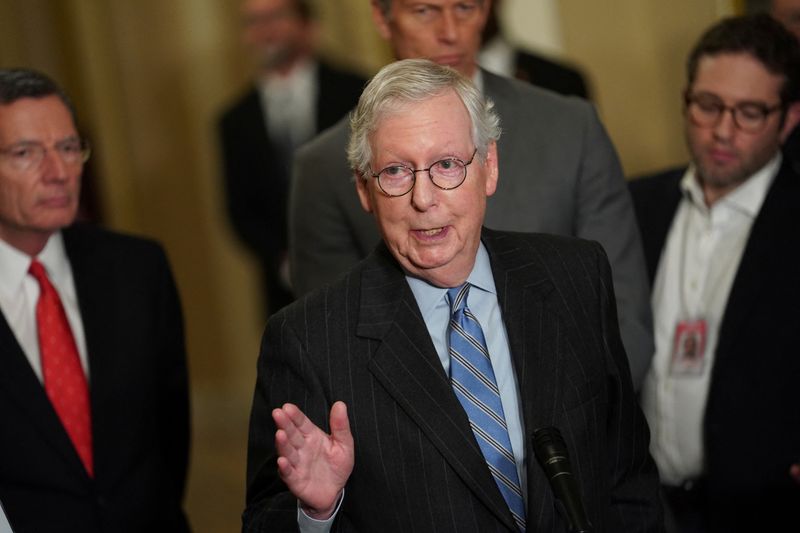 © Reuters. U.S. Senate Minority Leader Mitch McConnell (R-KY) speaks during a news conference following the weekly Republican caucus luncheon at the U.S. Capitol in Washington, D.C., U.S., November 29, 2022. REUTERS/Sarah Silbiger