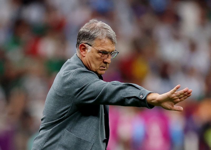 &copy; Reuters. El DT de México, Gerardo Martino durante el partido contra Argentina por el Grupo C del Mundial en el estadio Lusail, Lusail, Qatar - 26 de noviembre de 2022 REUTERS/Matthew Childs