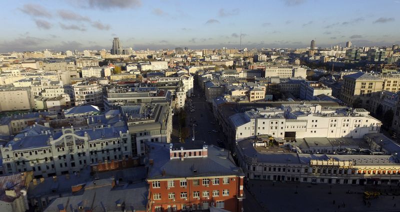 &copy; Reuters. FILE PHOTO: An aerial view shows the skyline of the capital Moscow in Russia, October 29, 2015. REUTERS/Andrey Kuzmin/File Photo