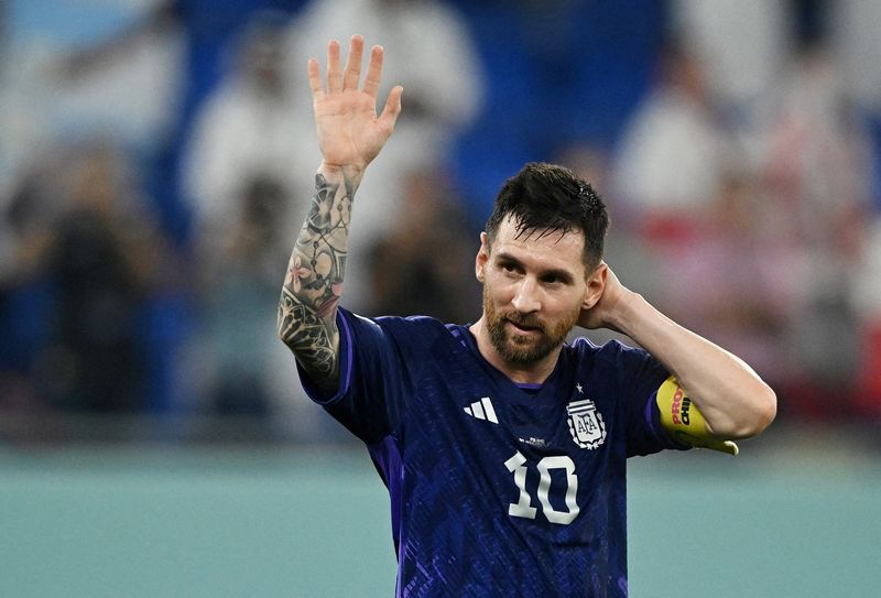 Messi supera Maradona como o argentino com mais participações na história da Copa do Mundo