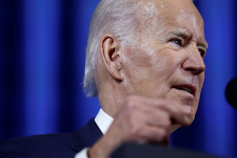 © Reuters. U.S. President Joe Biden addresses the White House Tribal Nations Summit at the Interior Department in Washington, U.S., November 30, 2022. REUTERS/Evelyn Hockstein