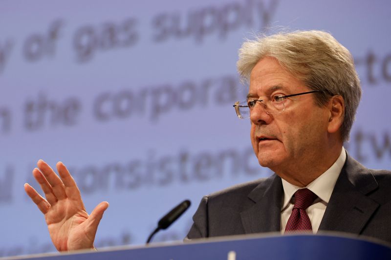 &copy; Reuters. FILE PHOTO: European Economic Commissioner Paolo Gentiloni addresses a news conference on the EU Commission forecasts for economic growth, inflation, unemployment, debt and deficits for the 27 EU countries for 2023 and 2024, in Brussels, Belgium November 