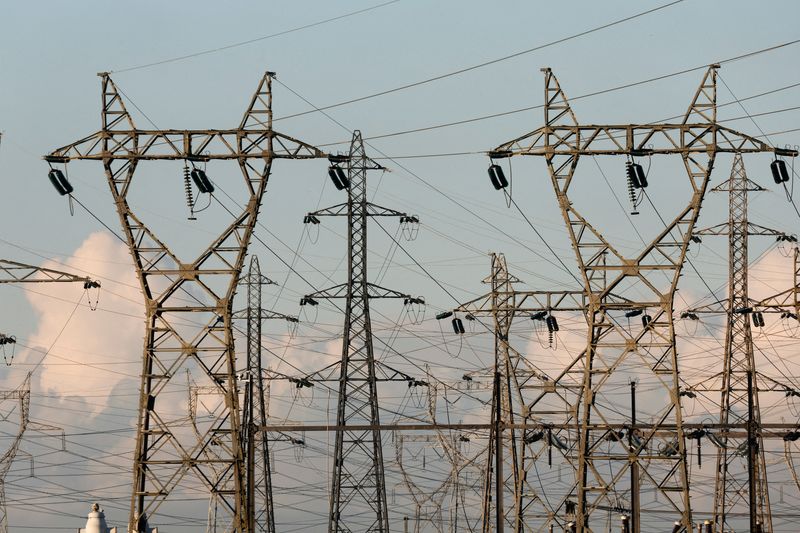 &copy; Reuters. FILE PHOTO: Electrical power pylons of high-tension electricity power lines are seen in Saint-Folquin, near Gravelines, France, November 29, 2022. REUTERS/Pascal Rossignol/File Photo