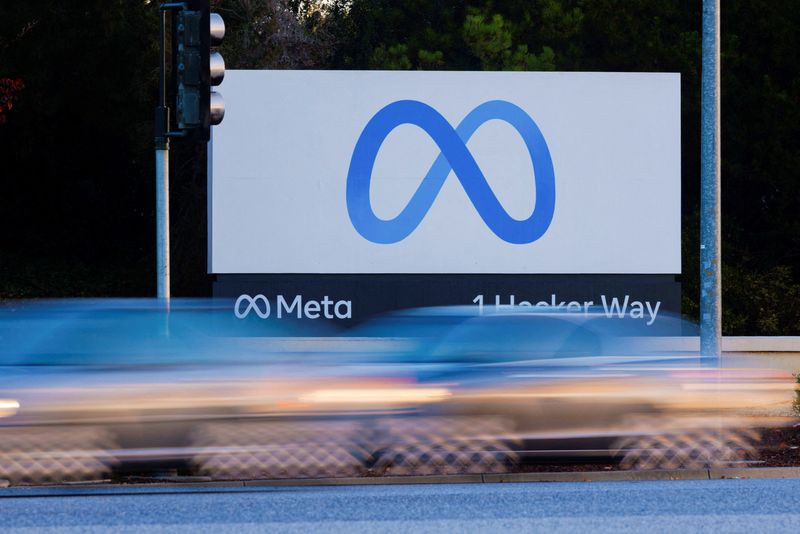 &copy; Reuters. Il logo Meta presso la sede centrale del gruppo in California.  REUTERS/Peter DaSilva/