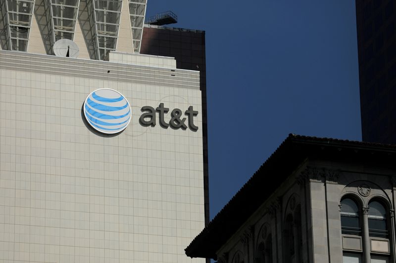 AT&T to pay $6 million to SEC to settle lawsuit over leaks to analysts