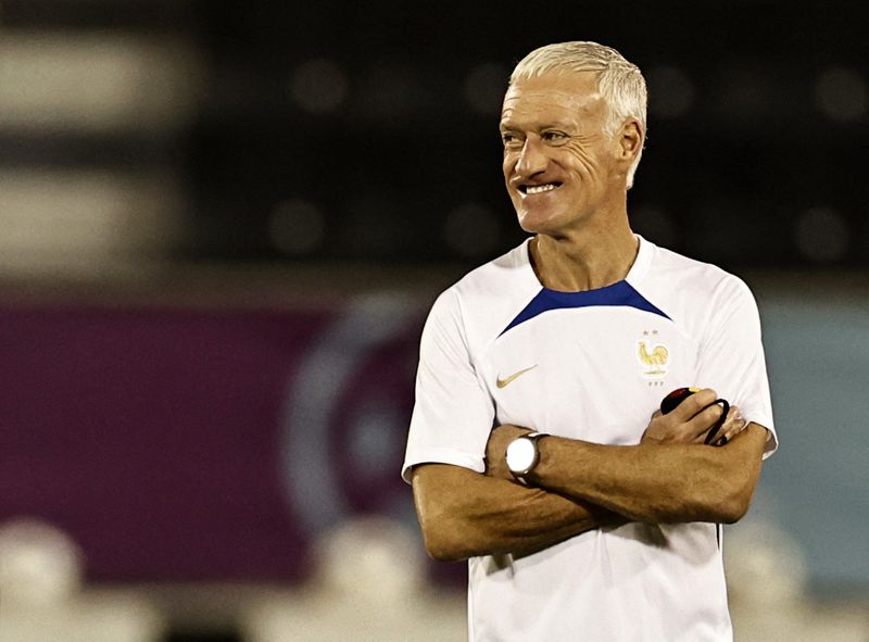 &copy; Reuters. Técnico da seleção da França, Didier Deschamps, durante treino da equipe na Copa do Mundo do Catar
03/12/2022 REUTERS/Hamad I Mohammed