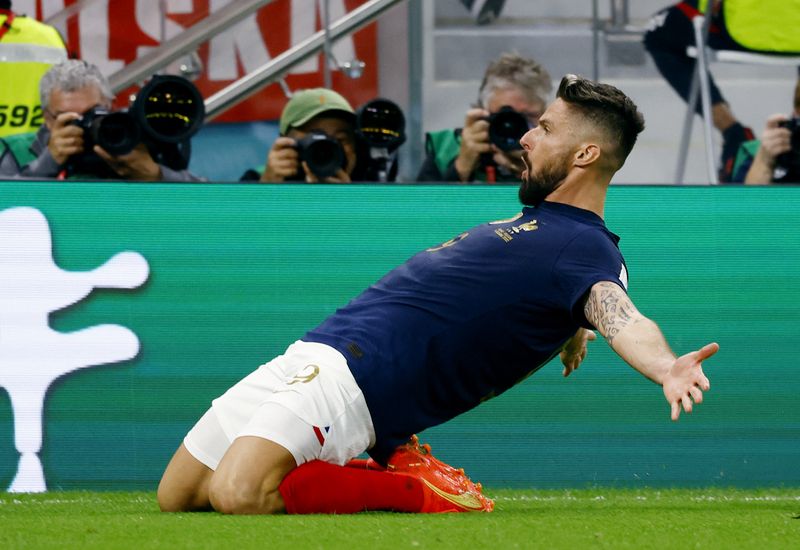 &copy; Reuters. Soccer Football - FIFA World Cup Qatar 2022 - Round of 16 - France v Poland - Al Thumama Stadium, Doha, Qatar - December 4, 2022 France's Olivier Giroud celebrates scoring their first goal REUTERS/Suhaib Salem