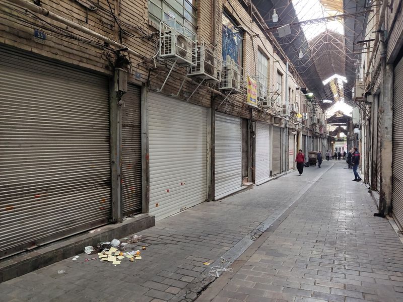 &copy; Reuters. متاجر مغلقة في العاصمة الإيرانية طهران عقب أحداث الشغب والدعوات لإغلاق الأسواق يوم 16 نوفمبر تشرين الثاني 2022. صورة حصلت عليها رويترز من وكال