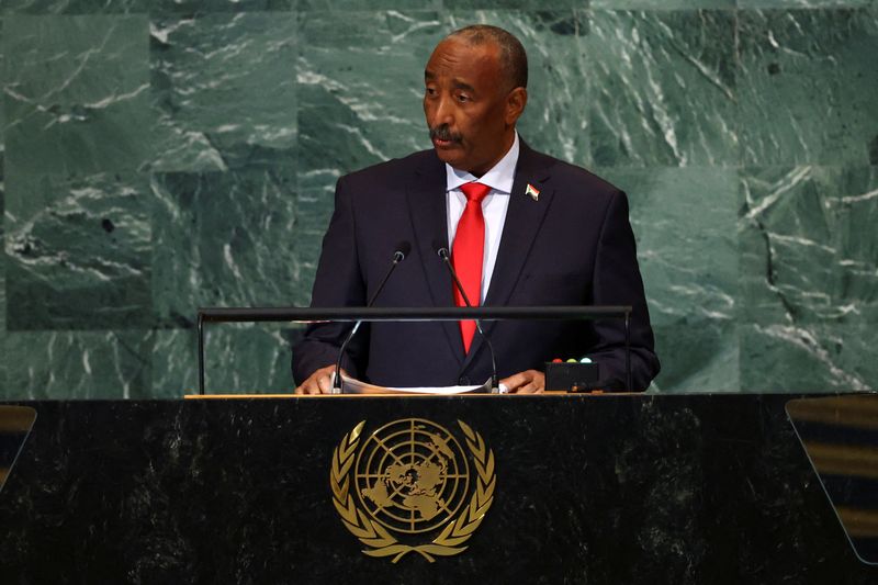 &copy; Reuters. رئيس مجلس السيادة السوداني عبد الفتاح البرهان يتحدث في الجمعية العامة للأمم المتحدة في نيويورك يوم 22 سبتمبر أيلول 2022. تصوير: مايك سيجار - روي