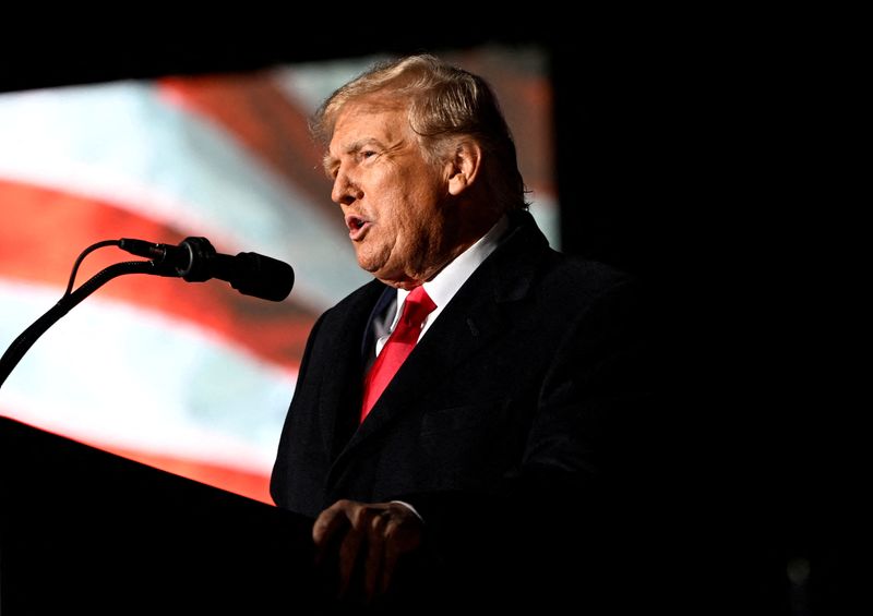 &copy; Reuters. FILE PHOTO: Former U.S. President Donald Trump speaks at a rally to support Republican candidates ahead of midterm elections, in Dayton, Ohio, U.S. November 7, 2022.  REUTERS/Gaelen Morse/File Photo