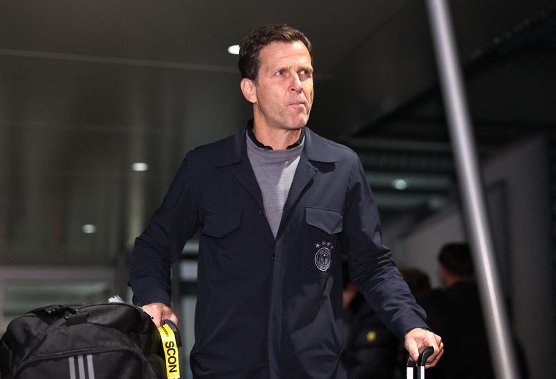 &copy; Reuters. Oliver Bierhoff chega à Alemanha após eliminação da seleção do país na Copa do Mundo do Catar
02/12/2022 REUTERS/Lukas Barth