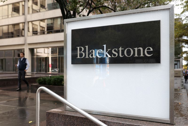 Blackstone's credit fund reaches withdrawal limit