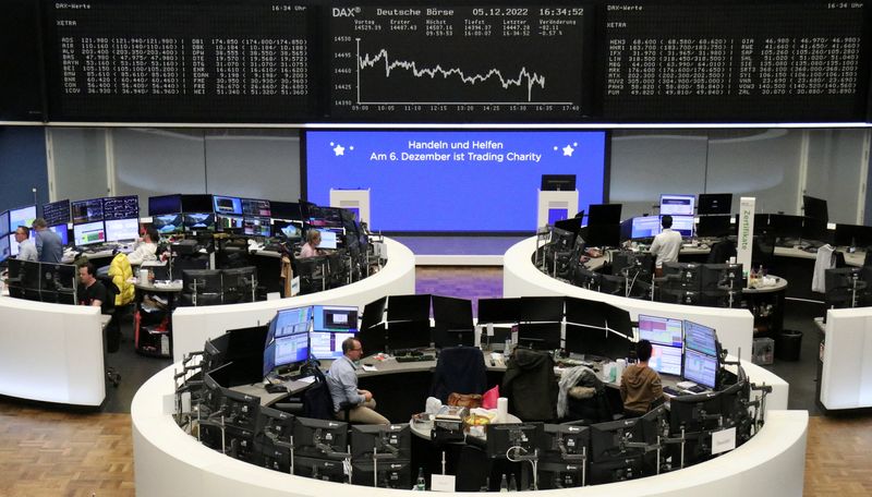 &copy; Reuters. FILE PHOTO: The German share price index DAX graph is pictured at the stock exchange in Frankfurt, Germany, December 5, 2022. REUTERS/Staff/File Photo