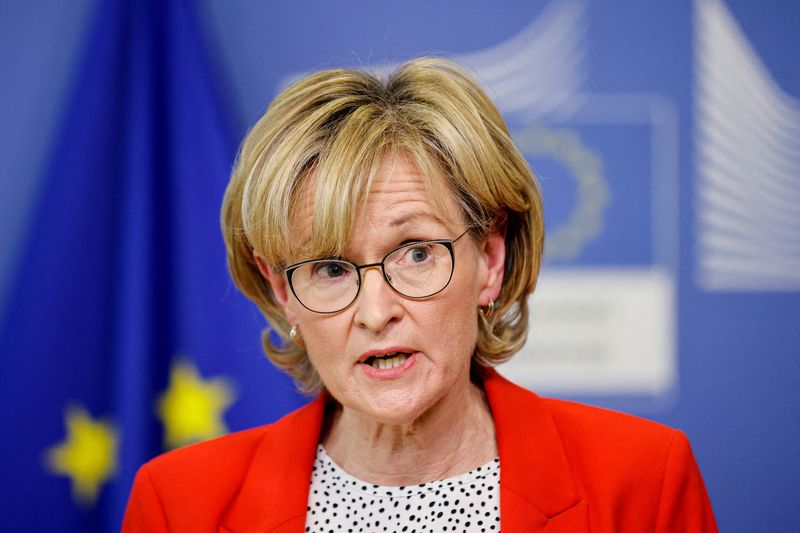 &copy; Reuters. FILE PHOTO: European Commissioner for Financial Stability, Financial Services and the Capital Markets Union Mairead McGuinness speaks during a news conference in Brussels, Belgium March 29, 2022. REUTERS/Johanna Geron/File Photo