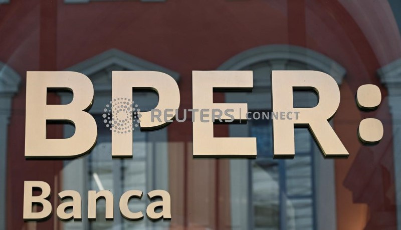 &copy; Reuters. Logo BPER Banca a Milano. 10 giugno 2022. REUTERS/Flavio Lo Scalzo