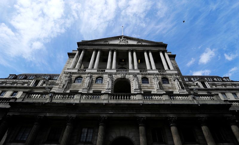 &copy; Reuters. FILE PHOTO: The Bank of England is seen against a blue sky, London  June 15, 2012. REUTERS/Paul Hackett/File Photo