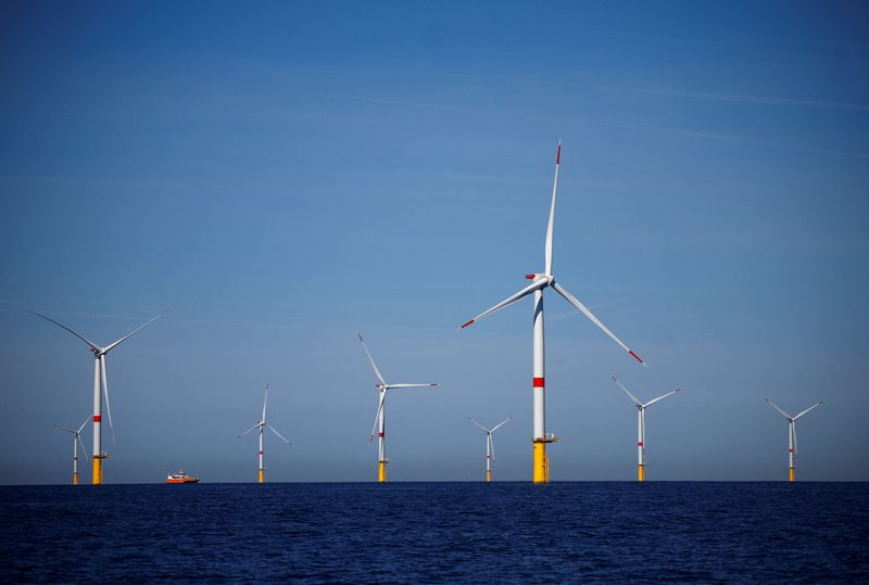 &copy; Reuters. FILE PHOTO: Gerenal view of wind turbines at the Saint-Nazaire offshore wind farm, off the coast of the Guerande peninsula in western France, September 22, 2022. REUTERS/Stephane Mahe/Pool/File Photo