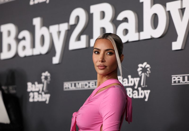 &copy; Reuters. FILE PHOTO: Kim Kardashian attends the Baby2Baby gala at Pacific Design Center in West Hollywood, California, U.S., November 12, 2022. REUTERS/Mario Anzuoni