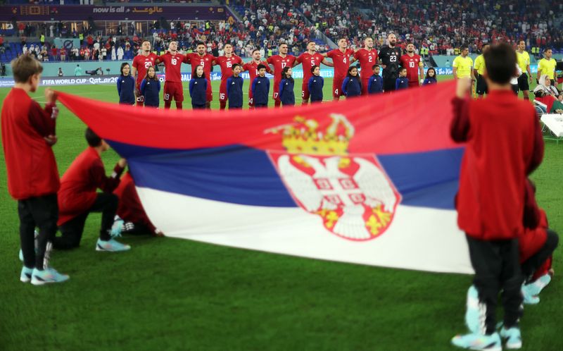 &copy; Reuters. Foto de archivo de jugadores de Serbia antes de enfrentar a Suiza en el Mundial. Estadio 974, Doha, Qatar. 2 de diciembre de 2022.
REUTERS/Carl Recine