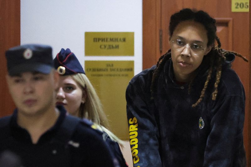 &copy; Reuters. FILE PHOTO: U.S. basketball player Brittney Griner, who was detained at Moscow's Sheremetyevo airport and later charged with illegal possession of cannabis, is escorted before a court hearing in Khimki outside Moscow, Russia July 26, 2022.  REUTERS/Evgeni