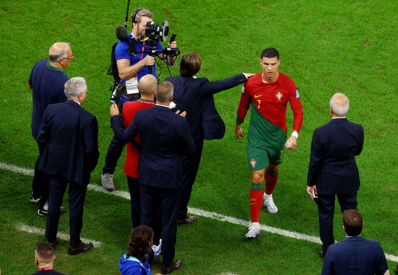 &copy; Reuters. Cristiano Ronaldo deixa campo após partida contra Suíça
 6/12/2022     REUTERS/Paul Childs