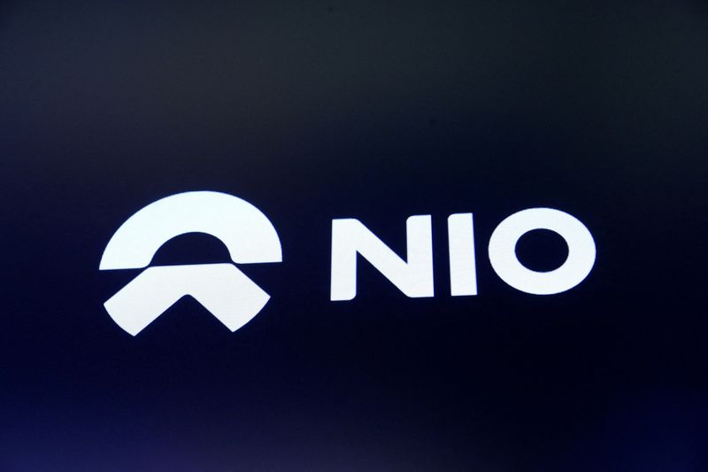 &copy; Reuters. FILE PHOTO: Chinese electric vehicle start-up Nio Inc. company logo is on display on its initial public offering (IPO) day at the NYSE in New York, U.S., September 12, 2018.  REUTERS/Brendan McDermid/File Photo
