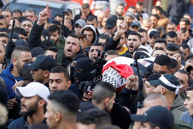 &copy; Reuters. Funeral de militantes palestinos em Jenin
08/12/2022
REUTERS/Raneen Sawafta