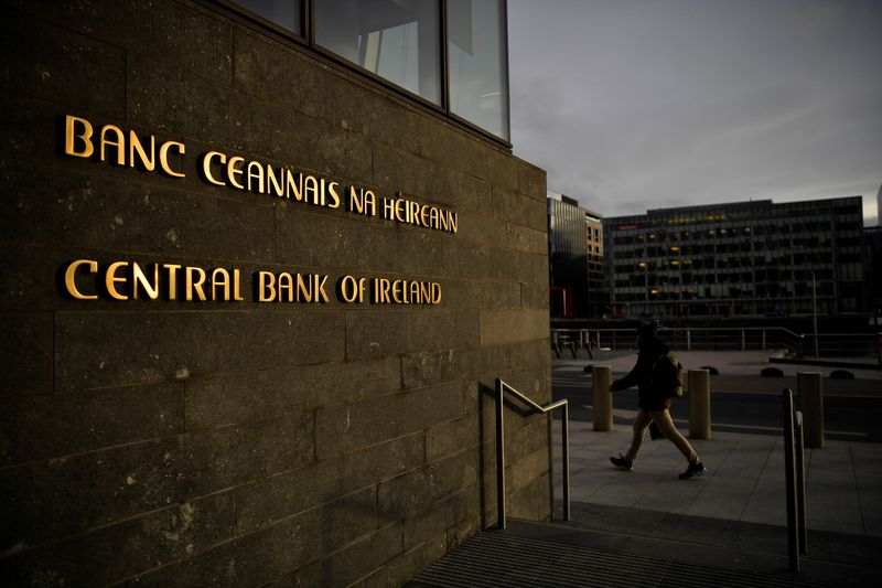 &copy; Reuters. FILE PHOTO: A man walks past the Central Bank of Ireland in Dublin, Ireland, February 11, 2022. REUTERS/Clodagh Kilcoyne